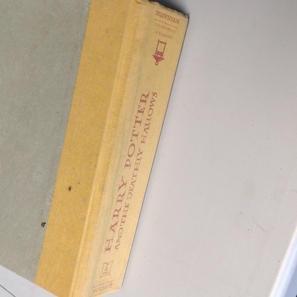 Harry Potter and the Deathly Hallows hardcover